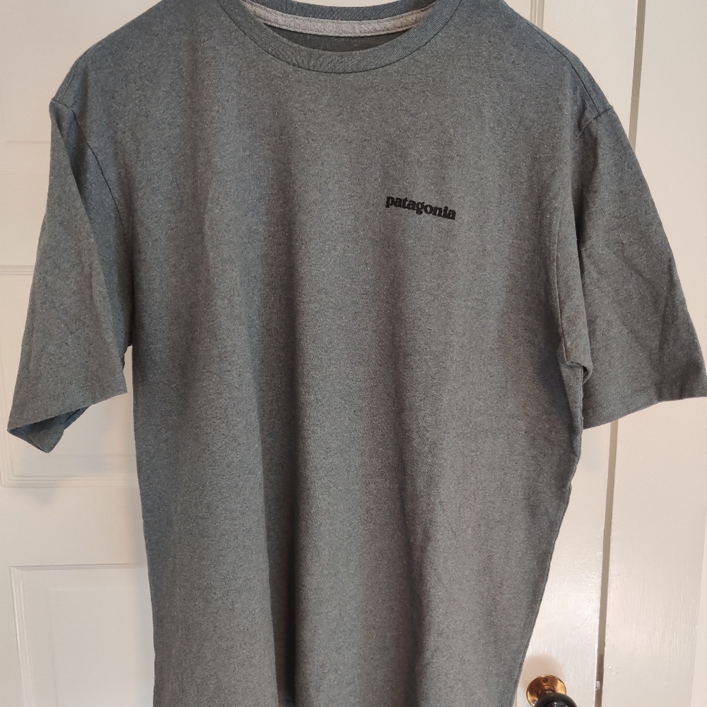Patagonia M's P-6 Logo Responsibili-Tee